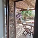 Dammuso Surya Il Cappero Monolocale Pantelleria