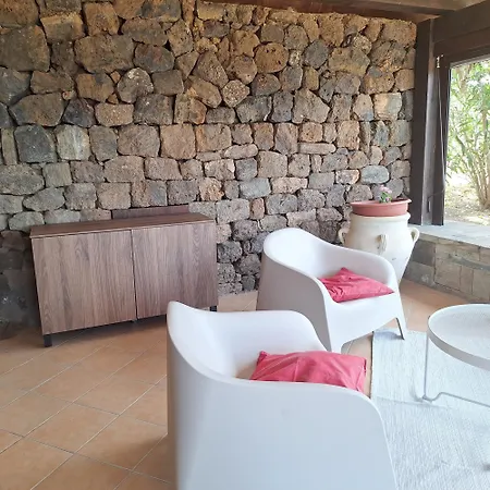 Apartment Dammuso Surya Il Cappero Monolocale Scauri (Sicily)
