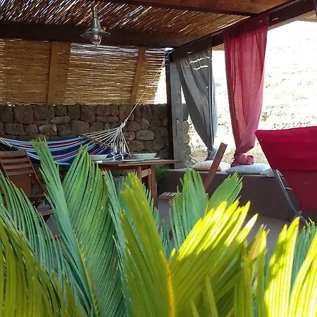 Apartment Dammuso Surya Il Cappero Monolocale Pantelleria
